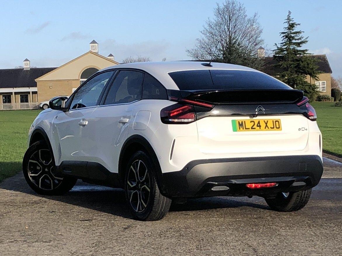 Used Citroen e-C4 2024 for sale - 76728760: Photo 4