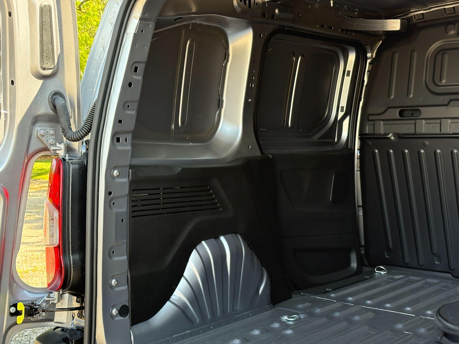 Used Peugeot e-Partner 2024 for sale - 76360552: Photo 23