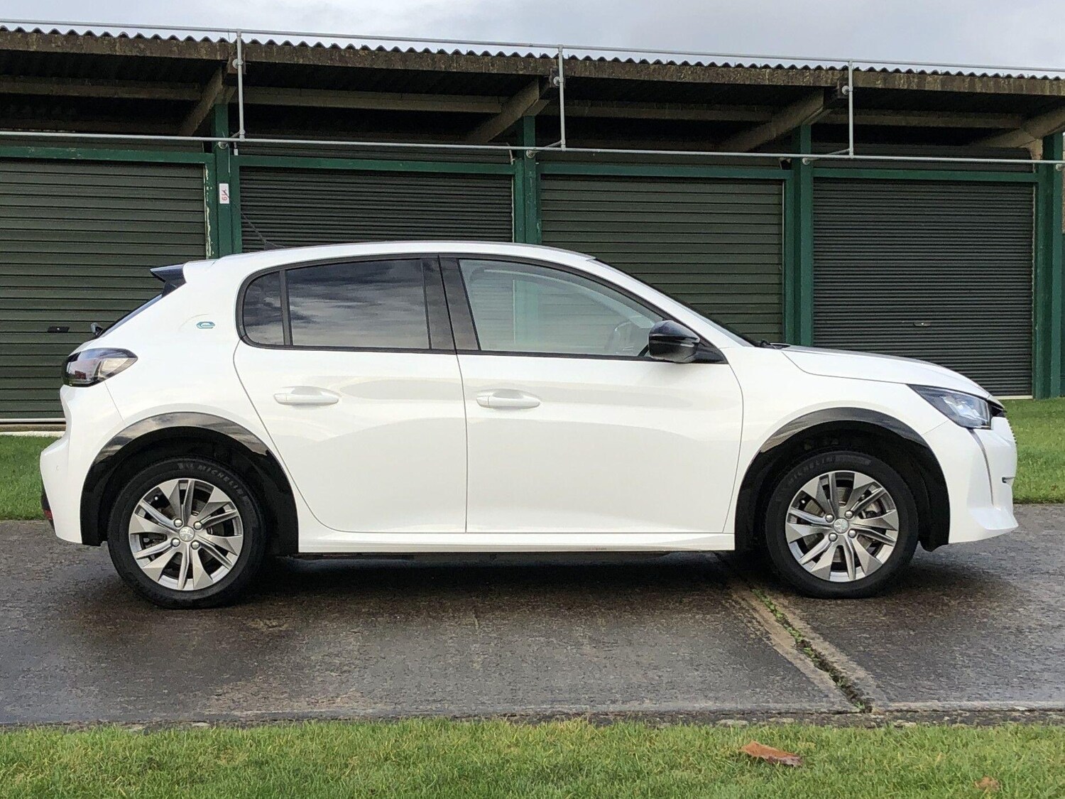 Used Peugeot E-208 2023 for sale - 76657899: Photo 13