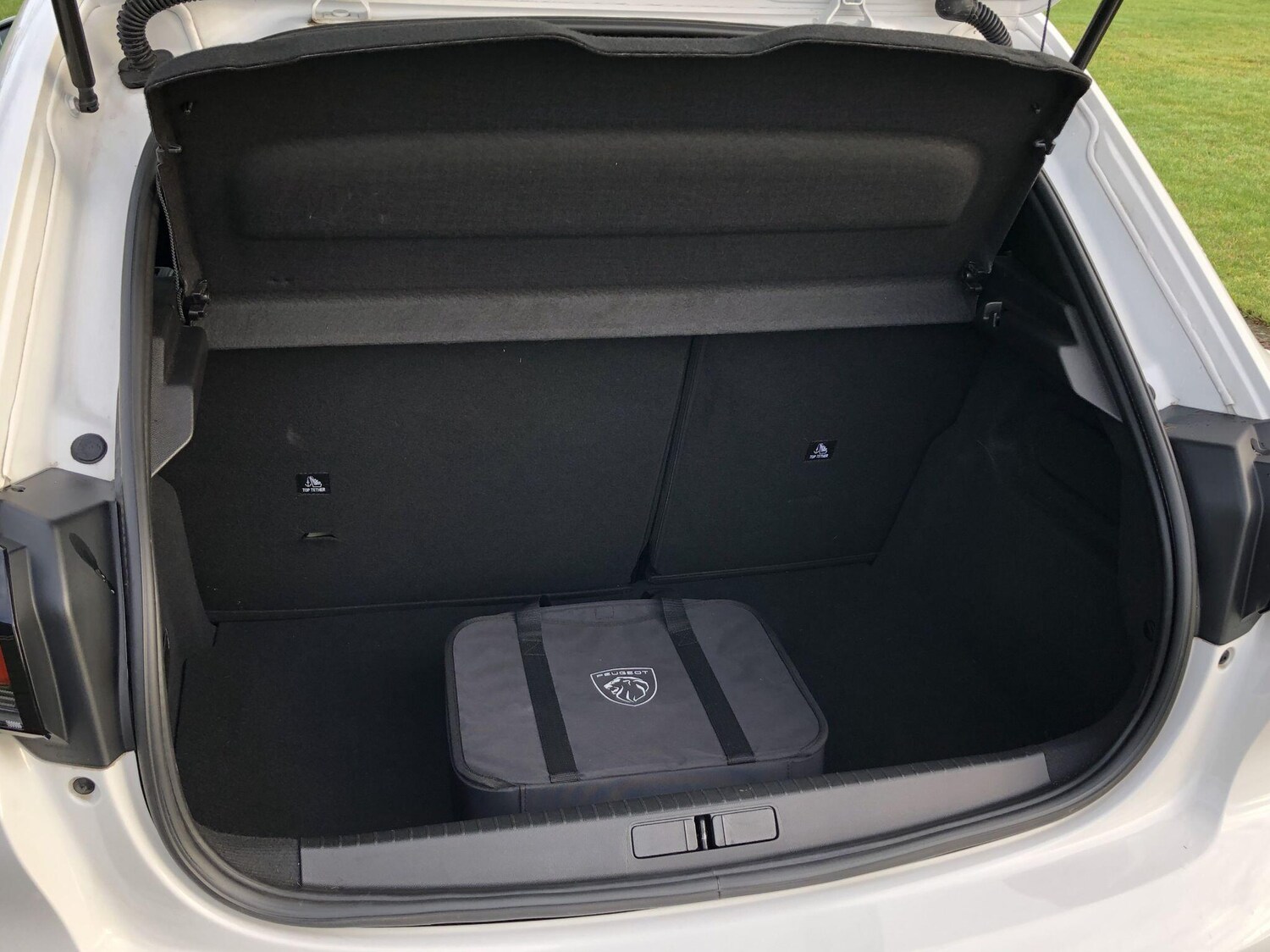 Used Peugeot E-208 2023 for sale - 76657899: Photo 26