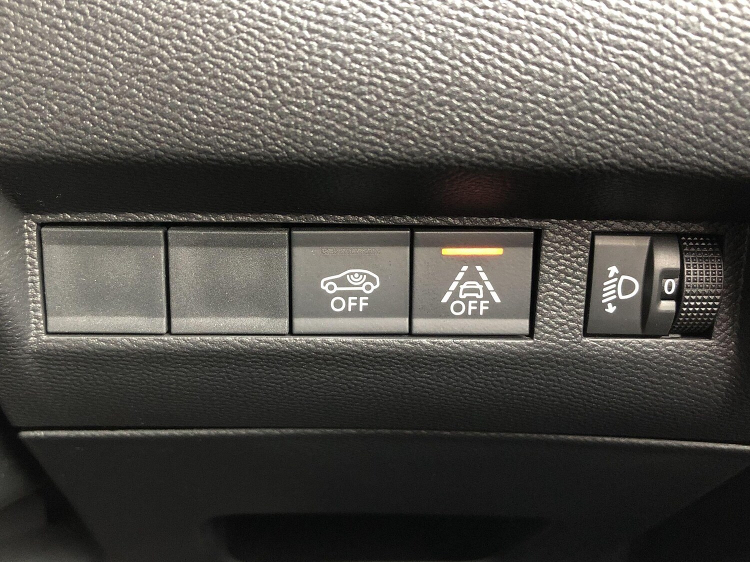 Used Peugeot E-208 2023 for sale - 76657899: Photo 32