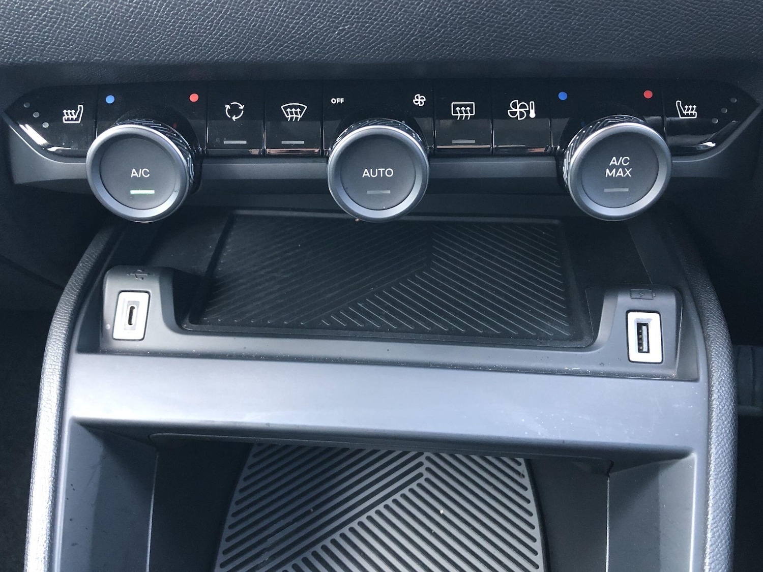 Used Citroen C4 2024 for sale - 77191870: Photo 14