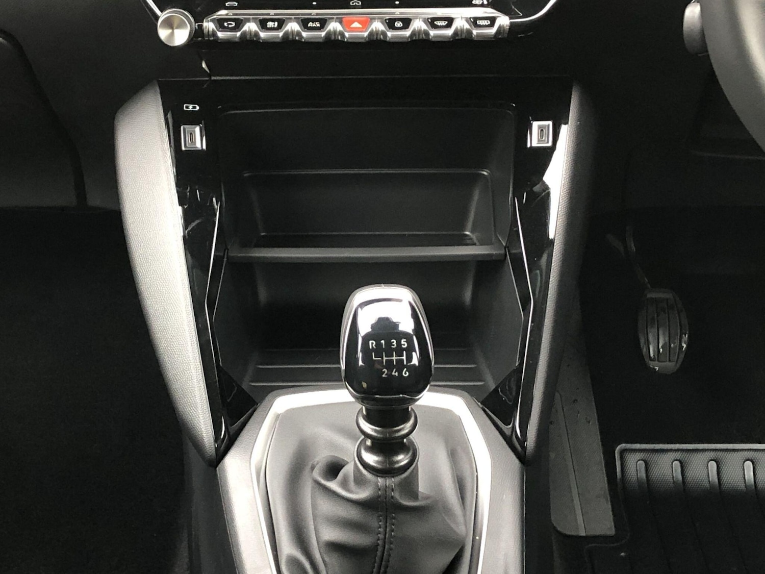 Used Peugeot 208 for sale - 76997078: Photo 24