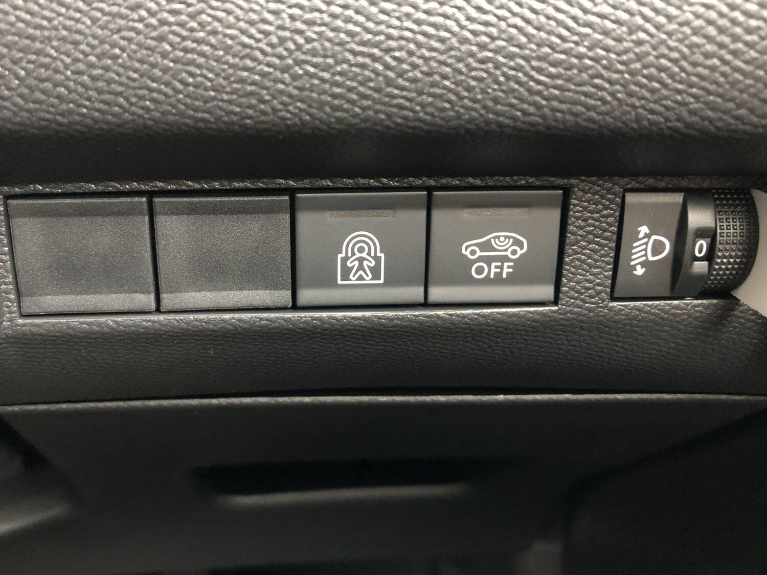 Used Peugeot 208 2025 for sale - 76573430: Photo 32