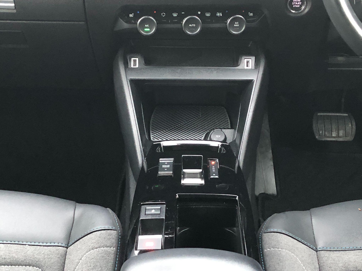 Used Citroen e-C4 2023 for sale - 77066716: Photo 24