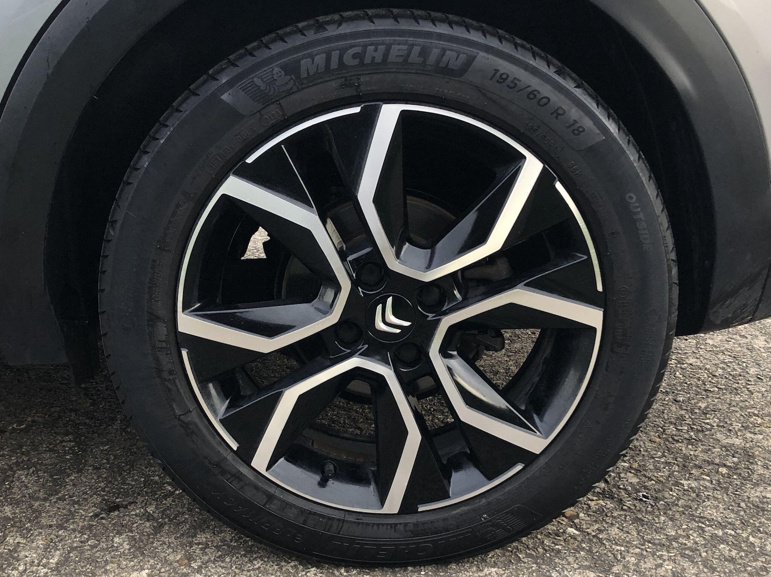 Used Citroen e-C4 2023 for sale - 77066716: Photo 7