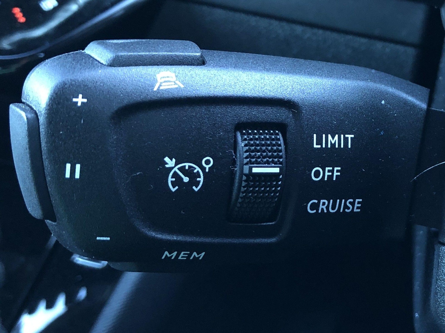 Used Peugeot E-208 2021 for sale - 77090815: Photo 36