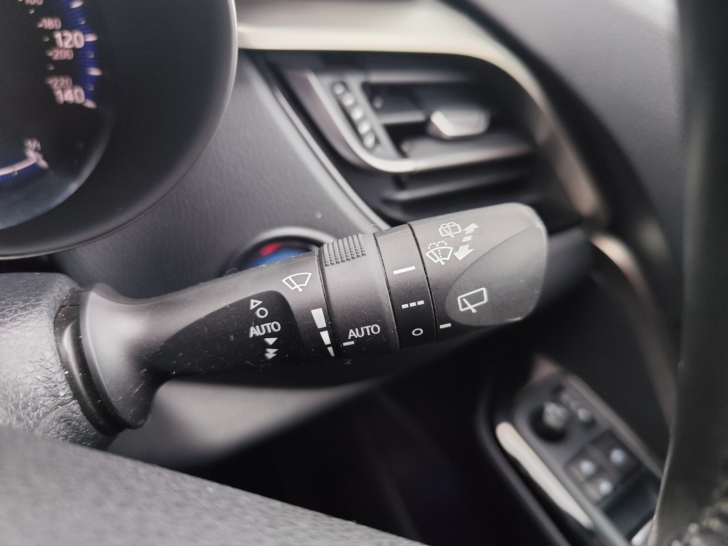 Used Toyota C-HR 2019 for sale - 76933259: Photo 20