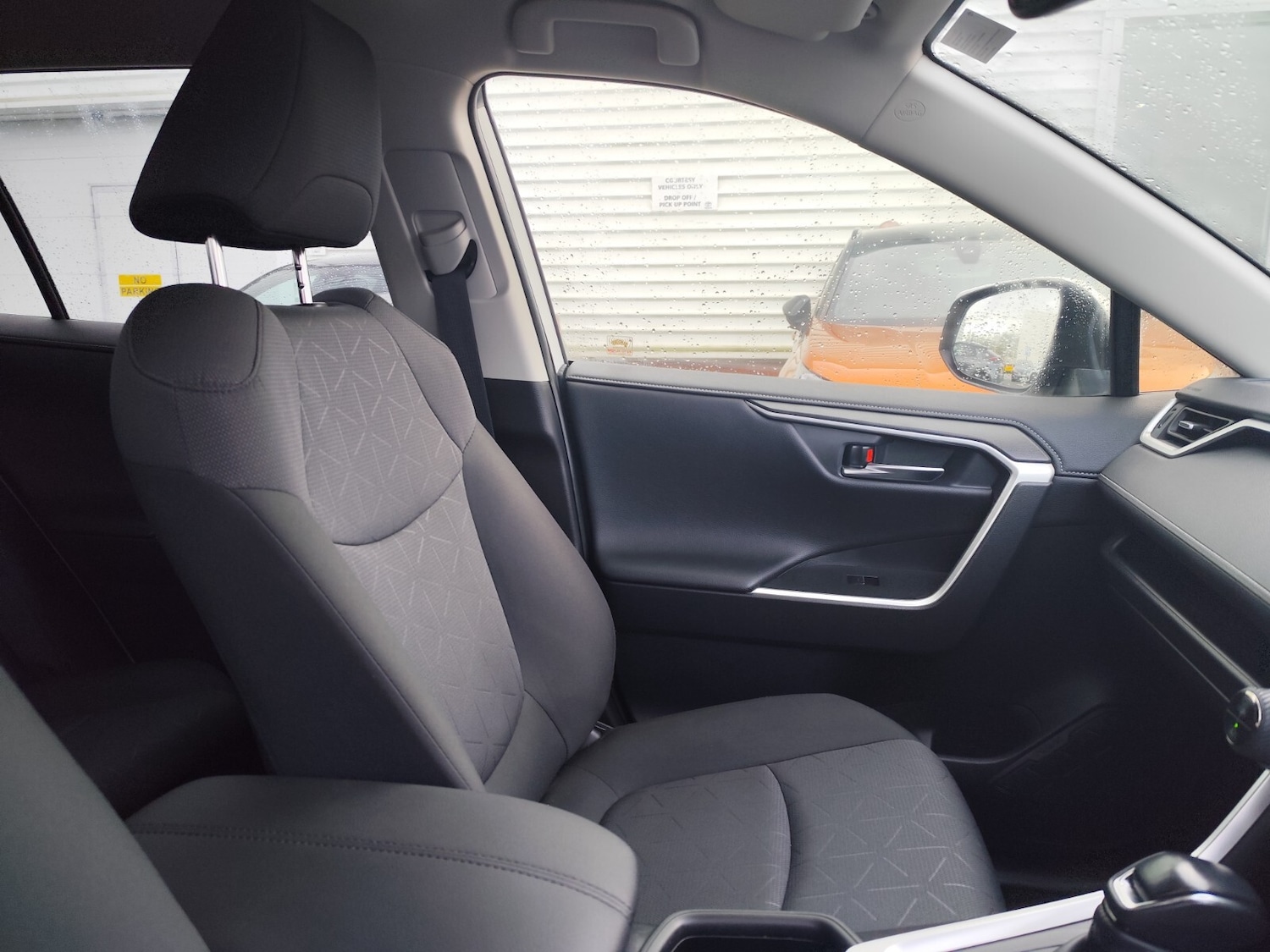 Used Toyota RAV4 2022 for sale - 77380910: Photo 30