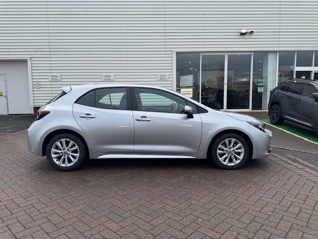 Used Toyota Corolla 2024 for sale - 76861810: Photo 2