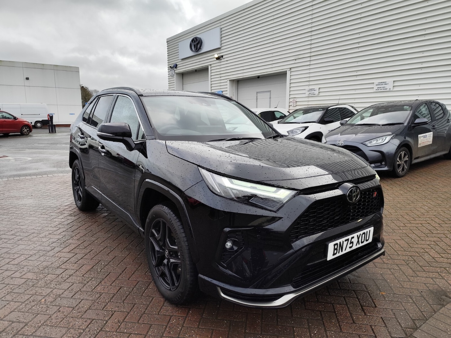 Used Toyota RAV4 2025 for sale - 76842089: Photo 1