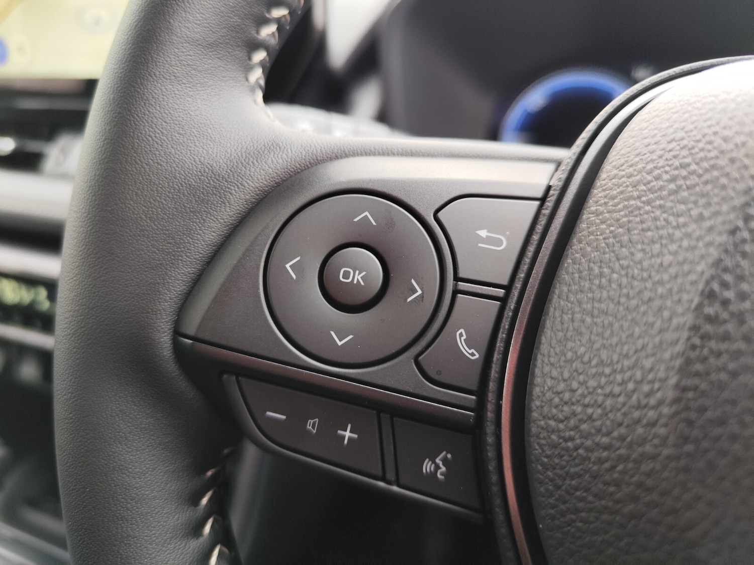 Used Toyota RAV4 2025 for sale - 76842089: Photo 16