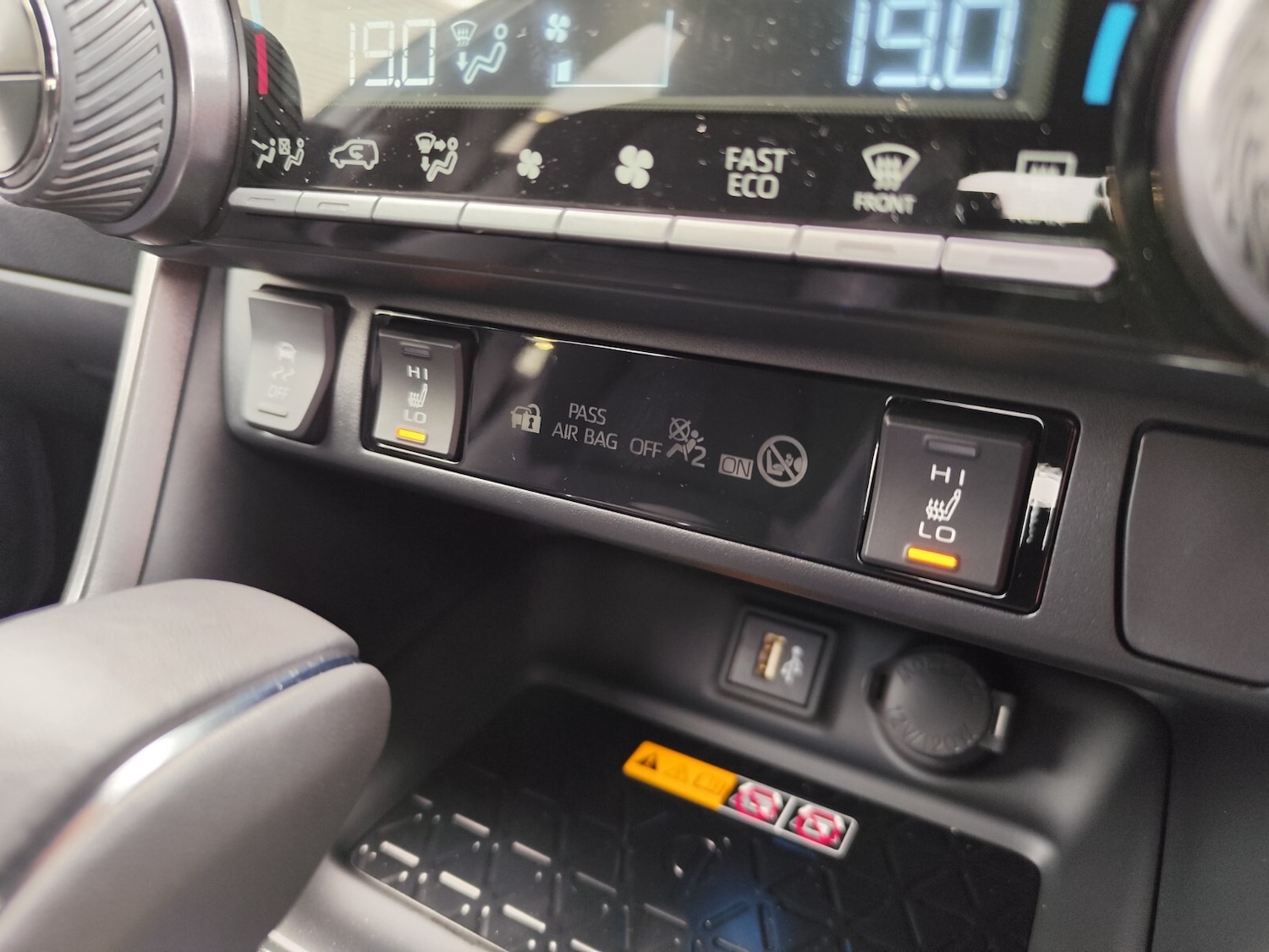 Used Toyota RAV4 2025 for sale - 76842089: Photo 33