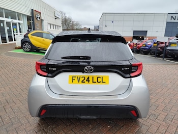 Used Toyota Yaris 2024 for sale - 77526213: Photo