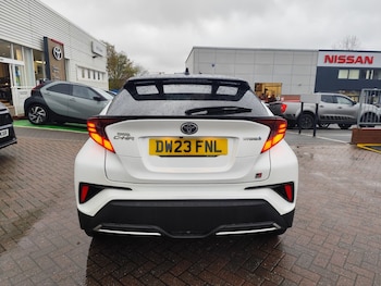 Used Toyota C-HR 2023 for sale - 76507596: Photo