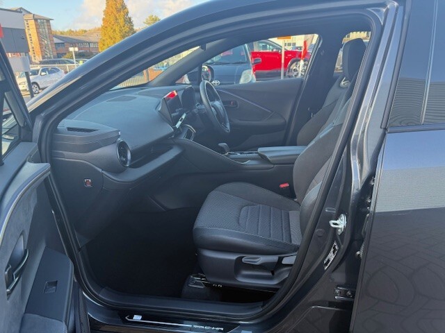Used Toyota C-HR 2024 for sale - 76355199: Photo 14