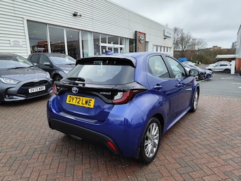 Used Toyota Yaris 2022 for sale - 77232233: Photo