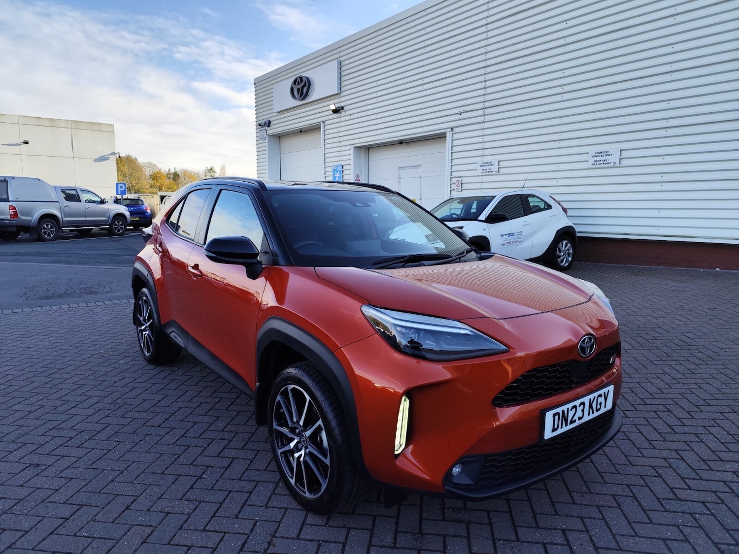 Used Toyota Yaris Cross 2023 for sale - 76623591: Photo 1