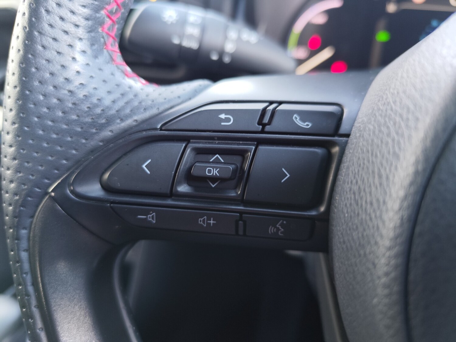 Used Toyota Yaris Cross 2023 for sale - 76623591: Photo 16