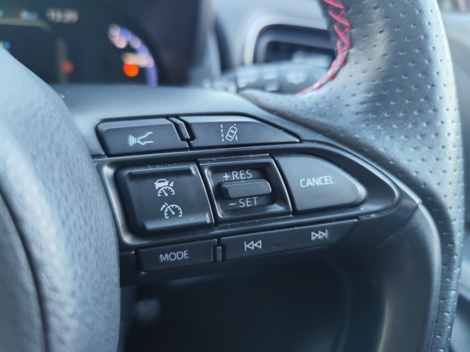 Used Toyota Yaris Cross 2023 for sale - 76623591: Photo 17