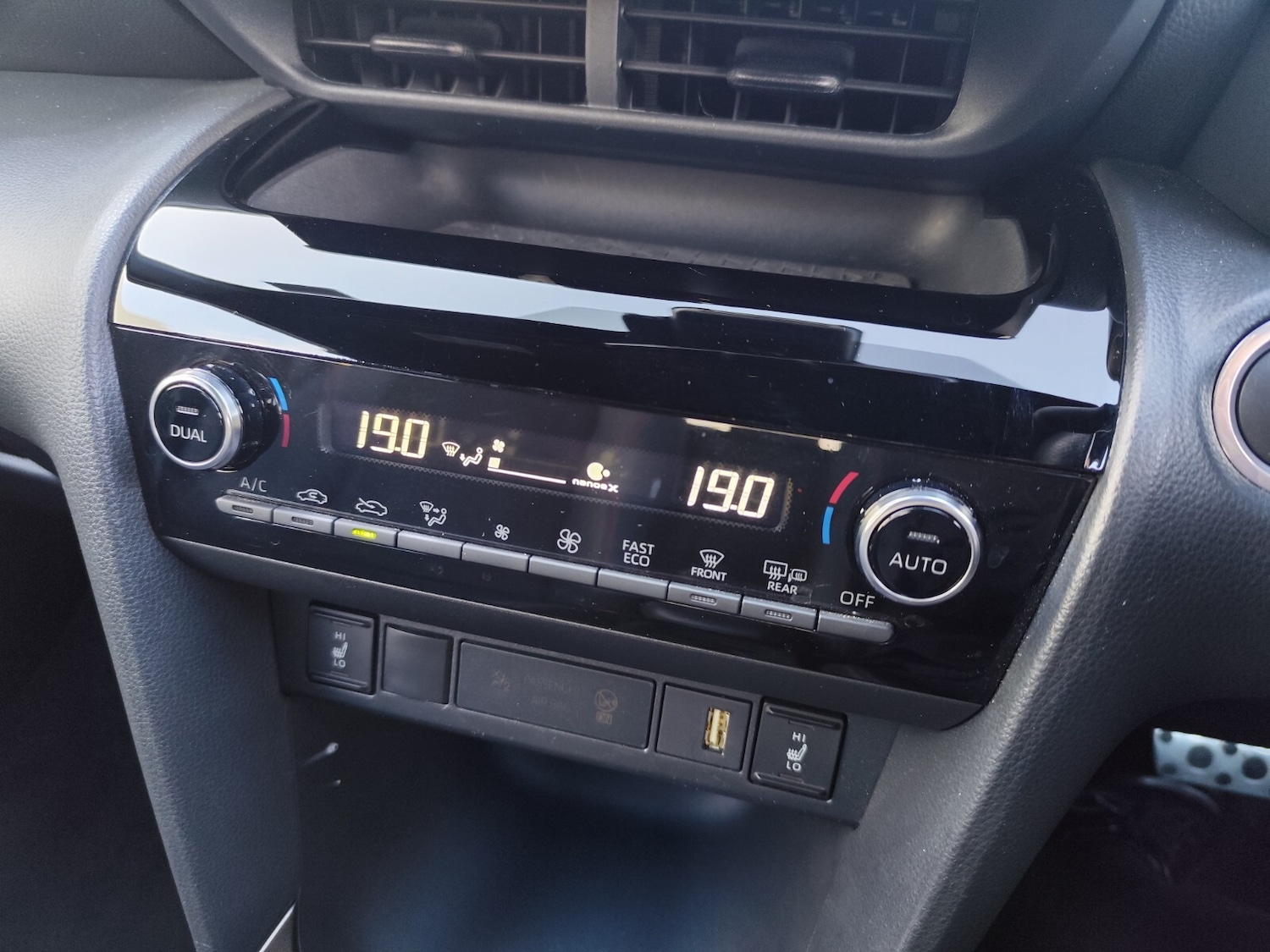 Used Toyota Yaris Cross 2023 for sale - 76623591: Photo 27