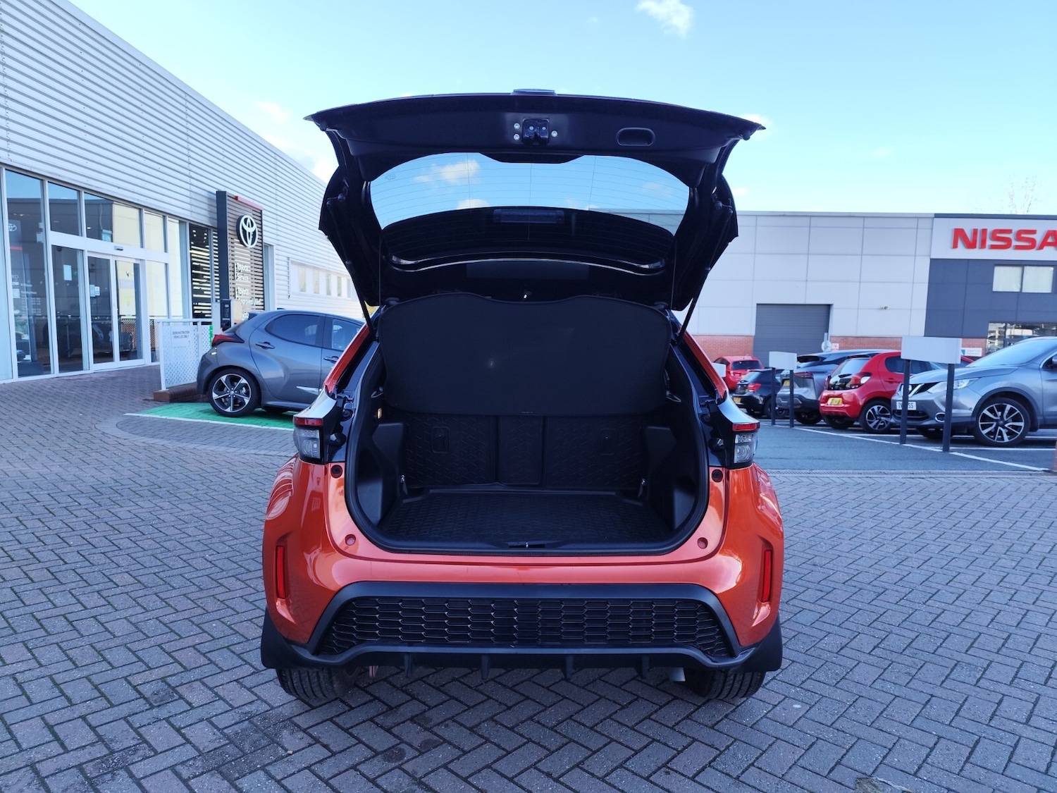 Used Toyota Yaris Cross 2023 for sale - 76623591: Photo 5