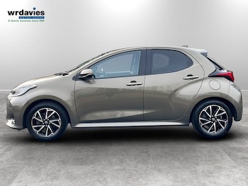 Used Toyota Yaris 2022 for sale - 77918015: Photo