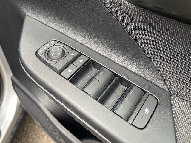 Used Toyota C-HR 2024 for sale - 76276586: Photo 16