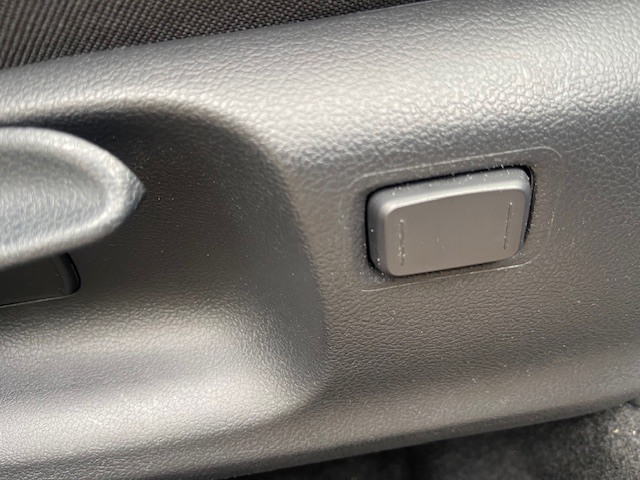 Used Toyota C-HR 2024 for sale - 76276586: Photo 18