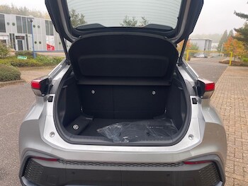 Used Toyota C-HR 2024 for sale - 76276586: Photo