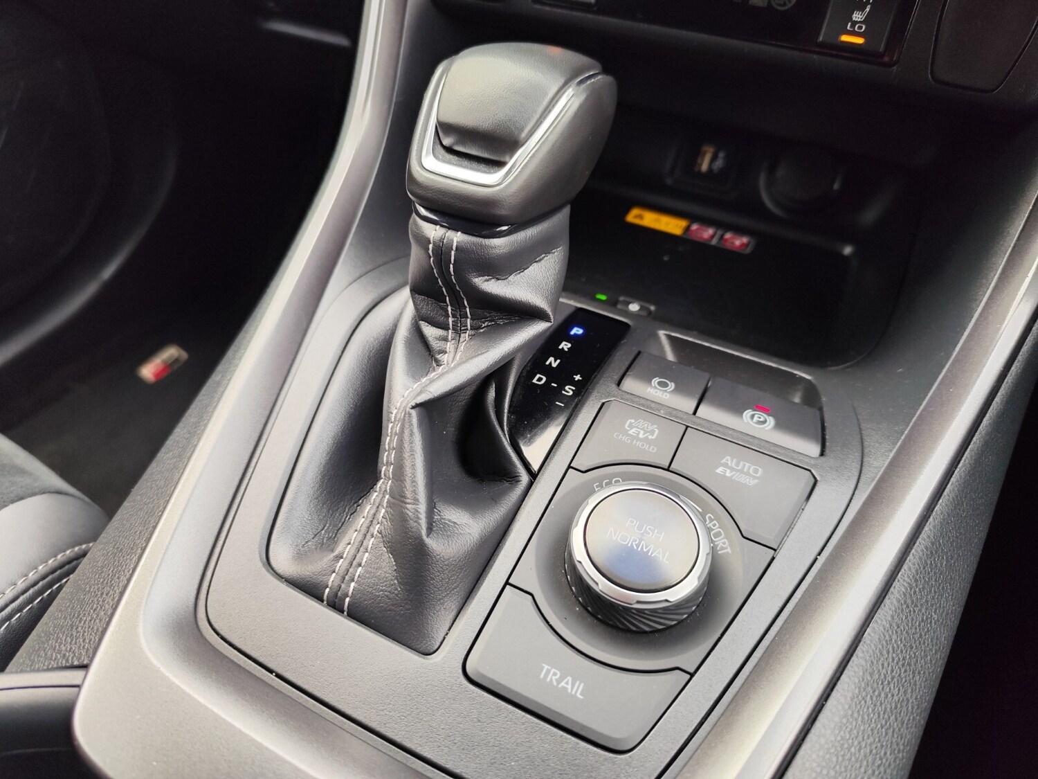 Used Toyota RAV4 2024 for sale - 76428159: Photo 32