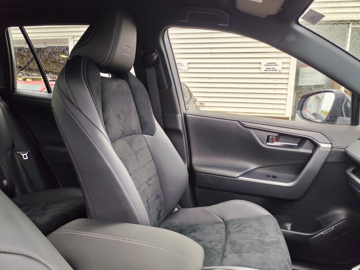 Used Toyota RAV4 2024 for sale - 76428159: Photo 33