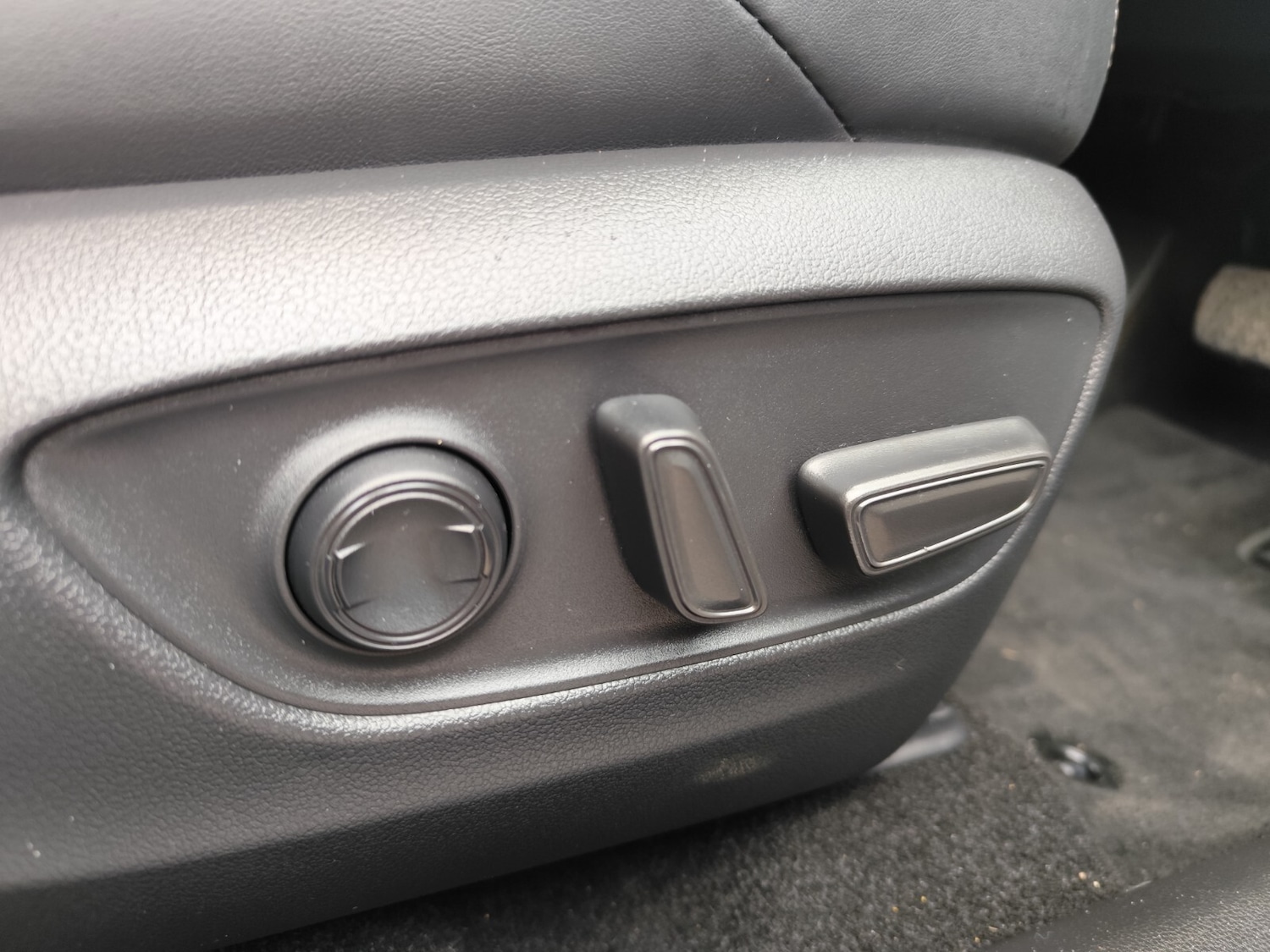 Used Toyota RAV4 2024 for sale - 76428159: Photo 34