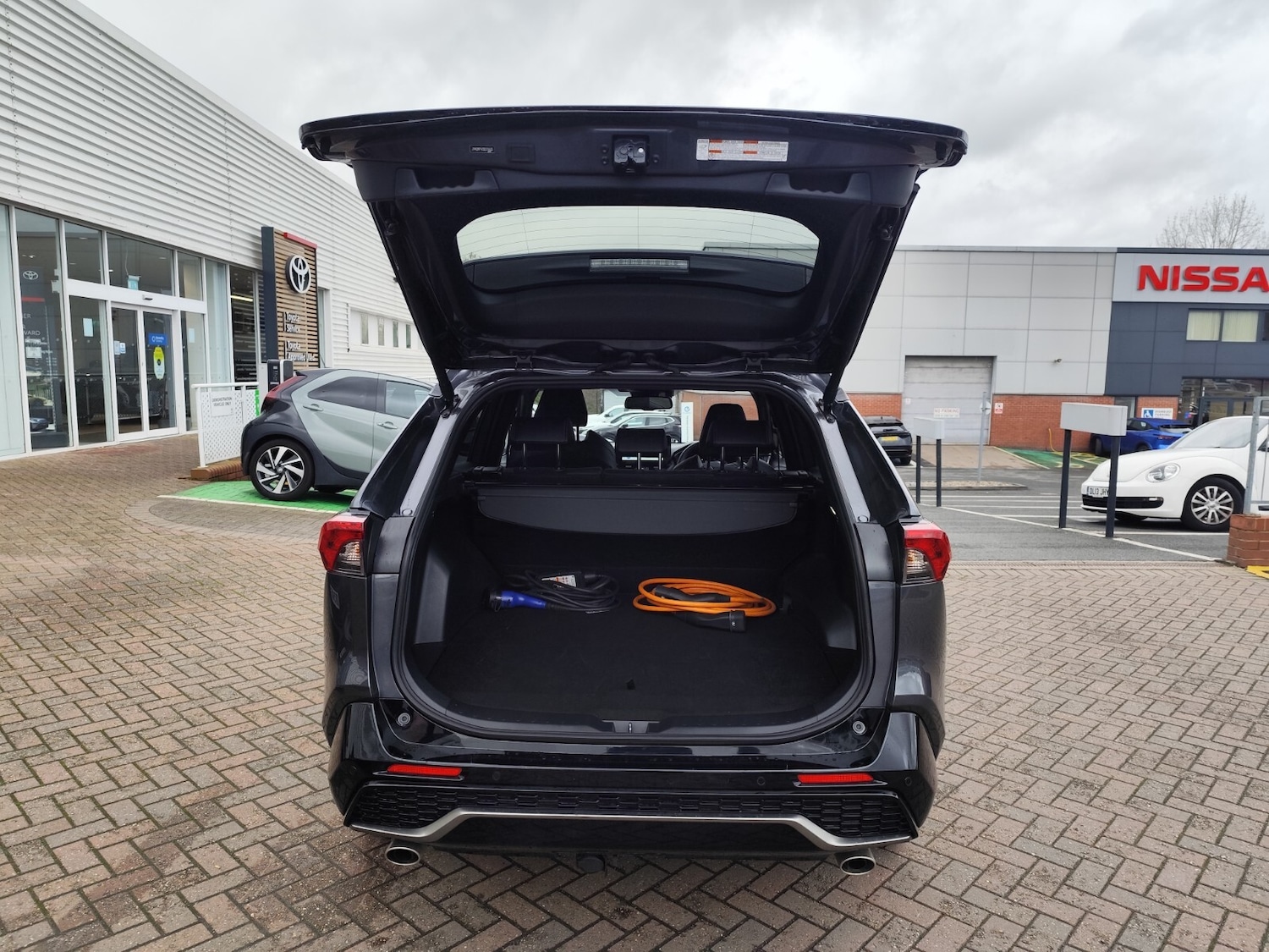 Used Toyota RAV4 2024 for sale - 76428159: Photo 5