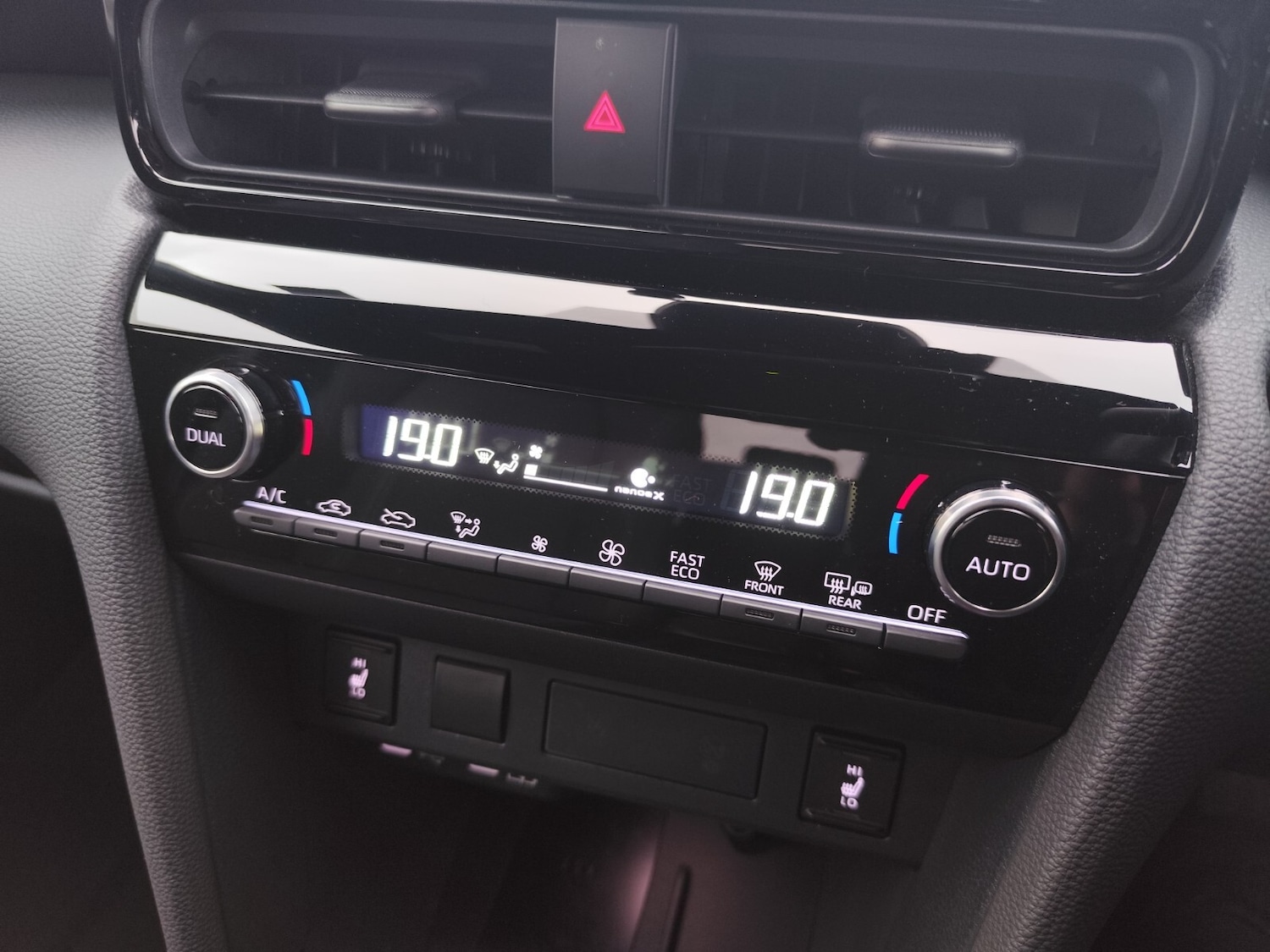 Used Toyota Yaris Cross 2024 for sale - 77413920: Photo 29