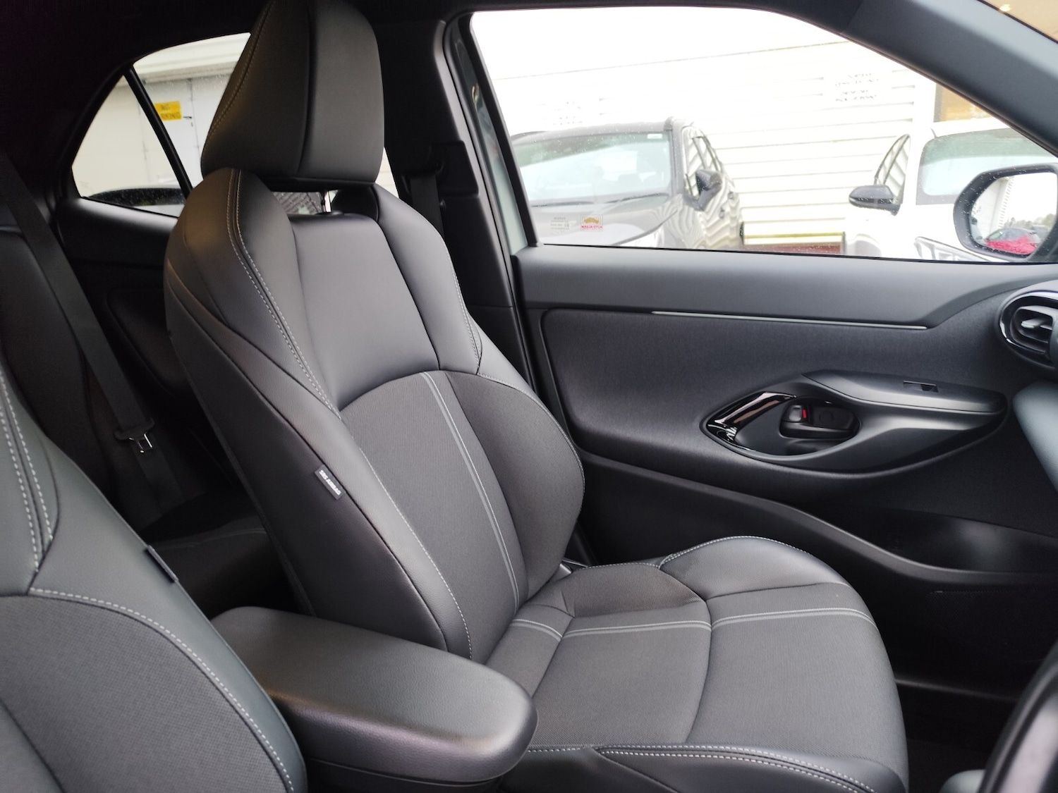 Used Toyota Yaris Cross 2024 for sale - 77413920: Photo 34