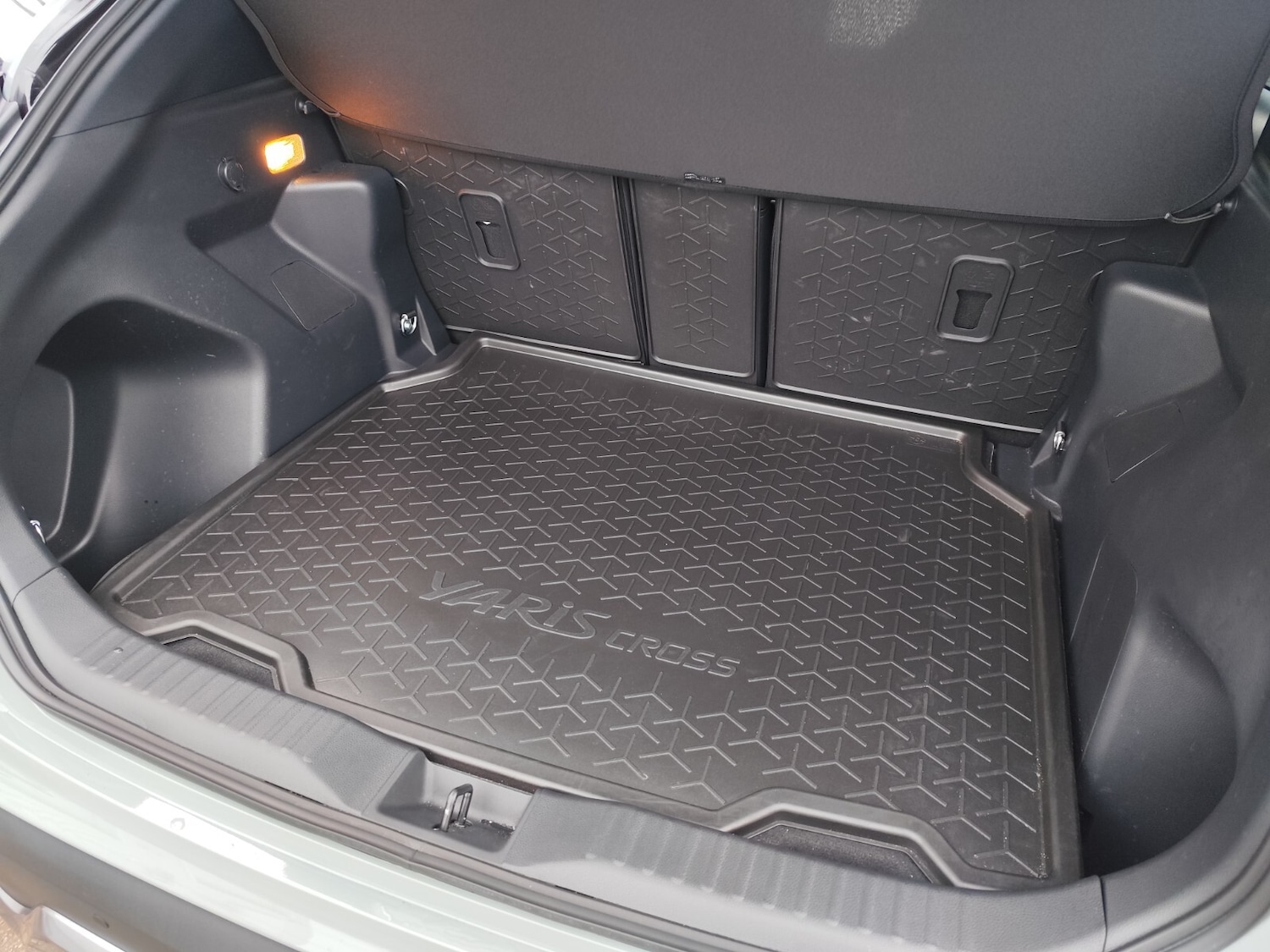 Used Toyota Yaris Cross 2024 for sale - 77413920: Photo 6