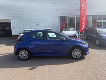 Used Toyota Yaris 2023 for sale - 74615787: Photo