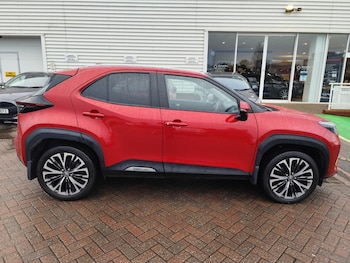 Used Toyota Yaris Cross 2022 for sale - 76717300: Photo