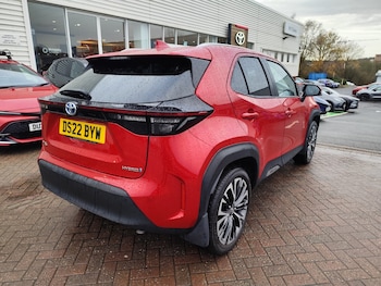 Used Toyota Yaris Cross 2022 for sale - 76717300: Photo