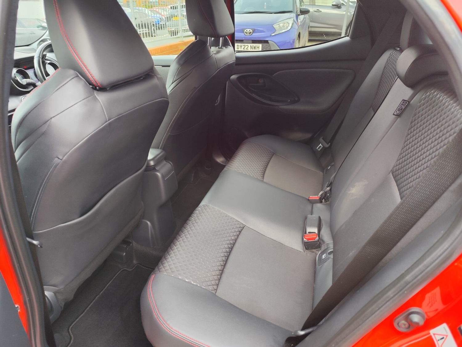 Used Toyota Yaris 2020 for sale - 76817920: Photo 12