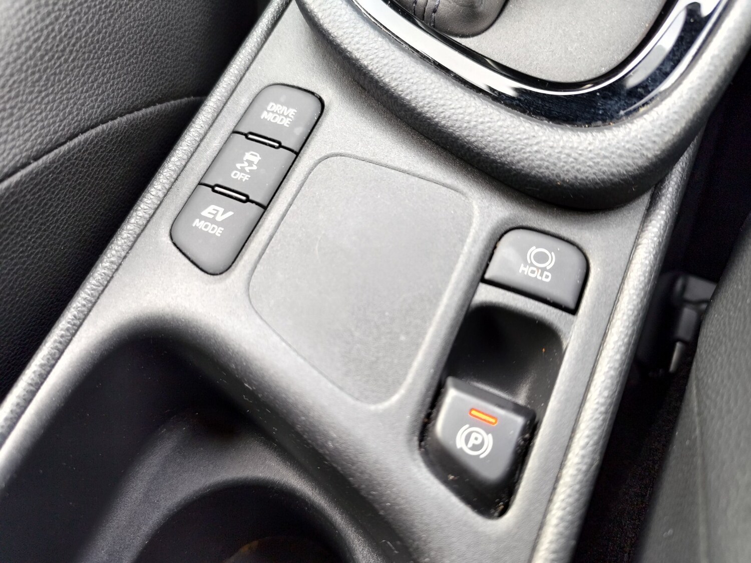 Used Toyota Yaris 2020 for sale - 76817920: Photo 27