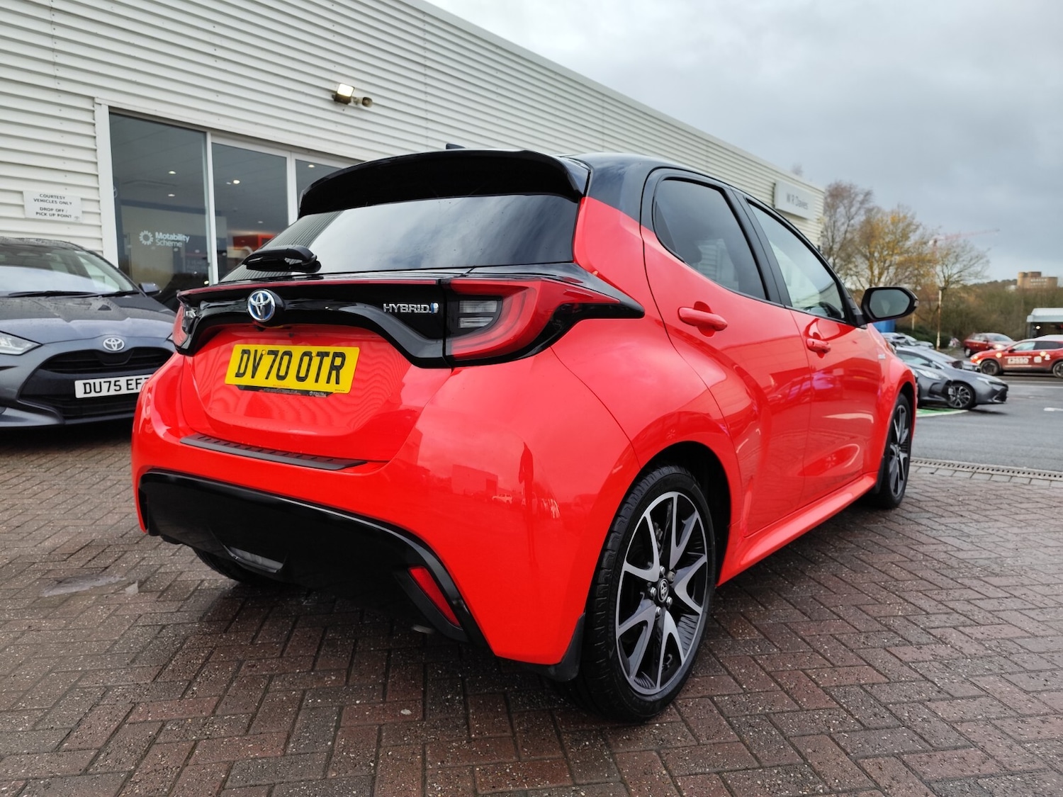 Used Toyota Yaris 2020 for sale - 76817920: Photo 35