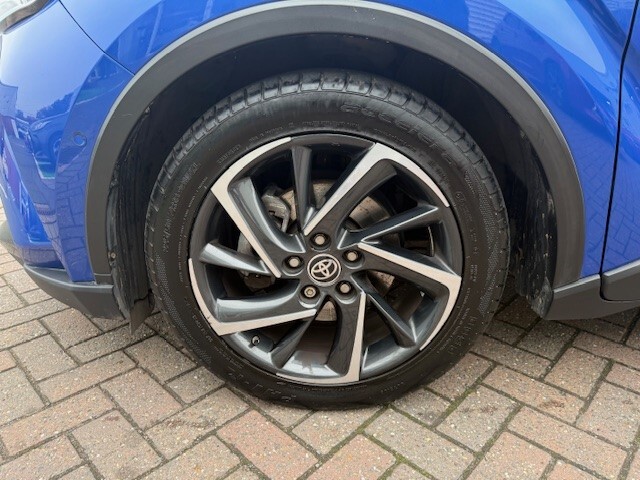 Used Toyota C-HR 2020 for sale - 76276857: Photo 11