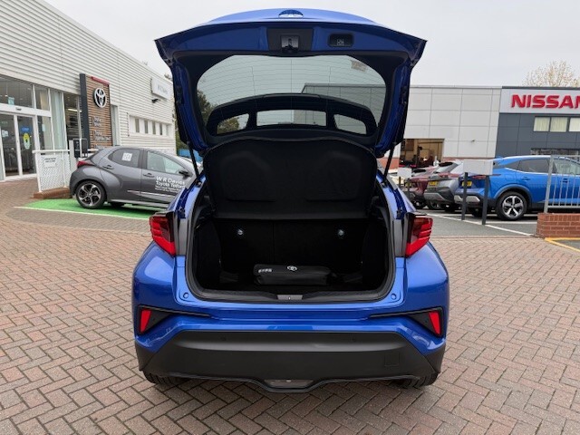 Used Toyota C-HR 2020 for sale - 76276857: Photo 6