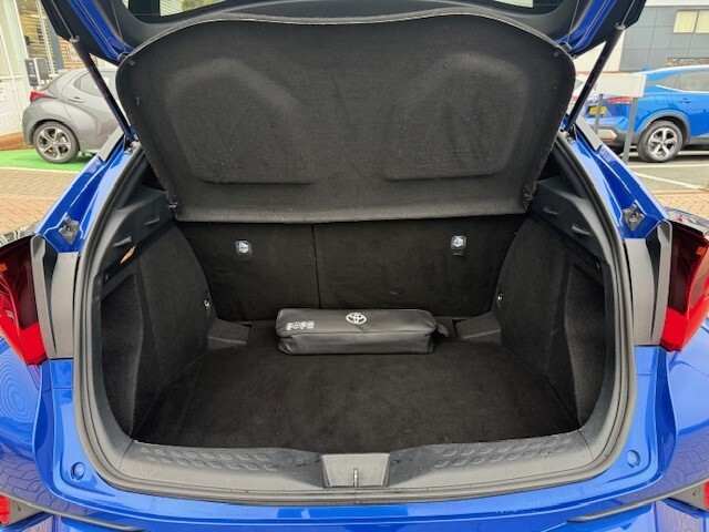 Used Toyota C-HR 2020 for sale - 76276857: Photo 7