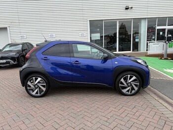 Used Toyota Aygo X 2022 for sale - 76276445: Photo