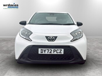 Used Toyota Yaris 2023 for sale - 78133591: Photo