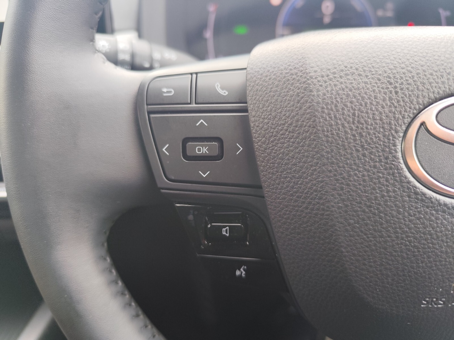 Used Toyota C-HR 2024 for sale - 76276208: Photo 16