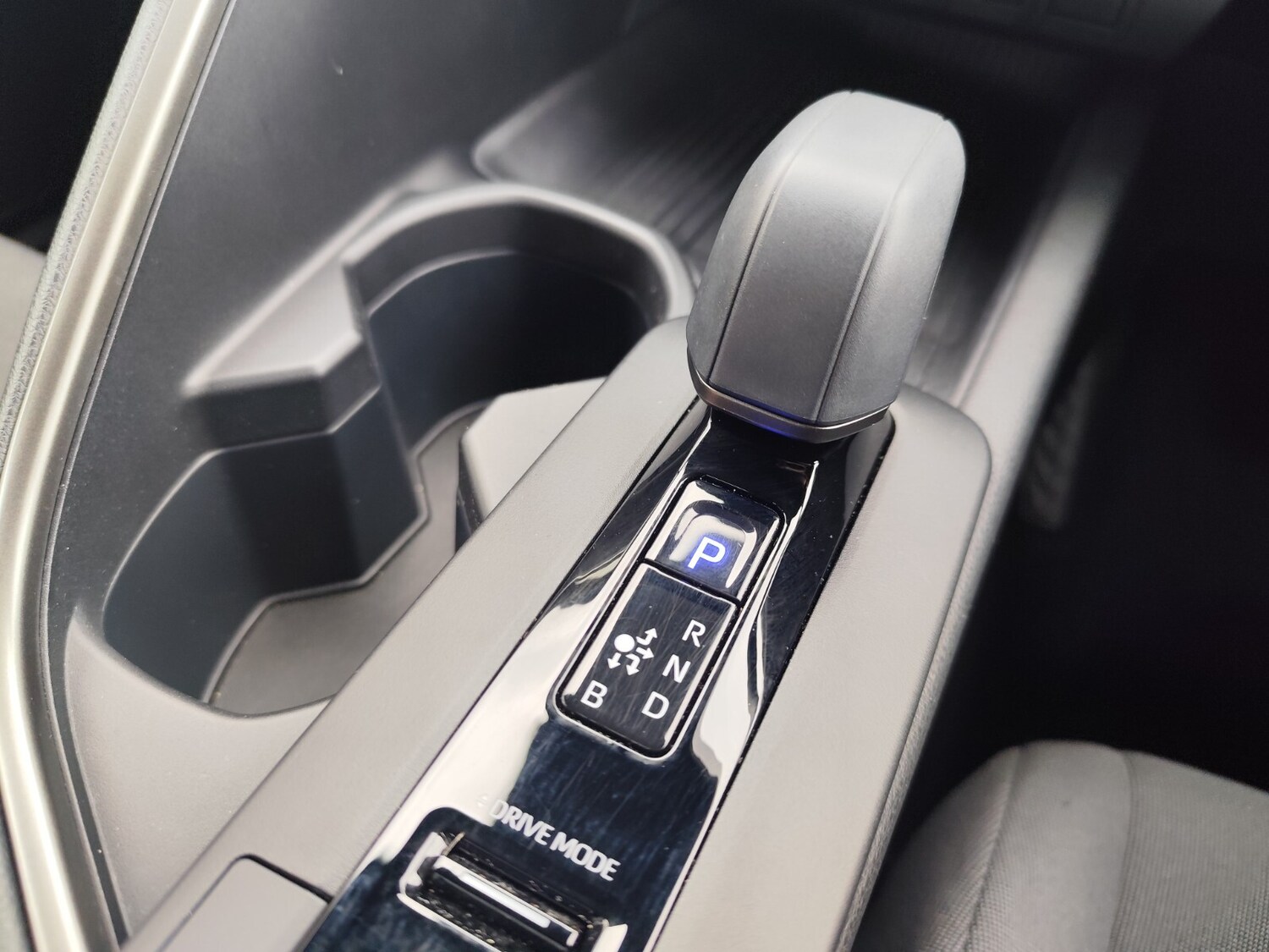 Used Toyota C-HR 2024 for sale - 76276208: Photo 28